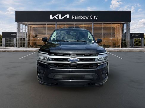 Used 2022 Ford Expedition Max XLT AWD/4WD image 2