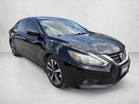 Used 2016 Nissan Altima 3.5 SR FWD image 7