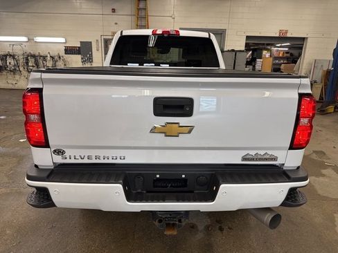 Used 2019 Chevrolet Silverado 3500 High Country w/ Duramax Plus Package image 5