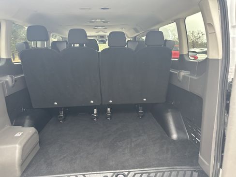 Used 2023 Ford Transit 350 XLT image 17