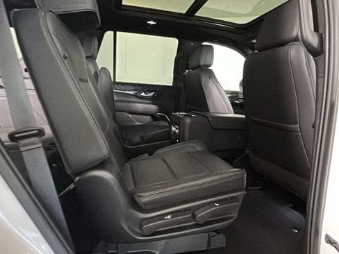 Used 2023 GMC Yukon Denali w/ Max Trailering Package AWD/4WD image 28