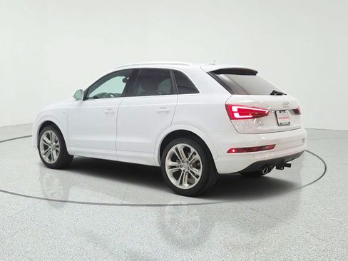 Used 2018 Audi Q3 2.0T Premium Plus w/ Premium Plus Package FWD image 7