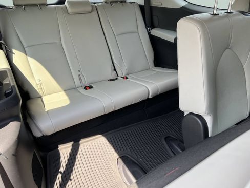 Certified 2024 Toyota Grand Highlander FWD image 6