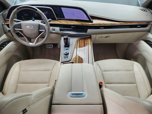 Used 2022 Cadillac Escalade ESV Sport Platinum w/ LPO, ONYX Package AWD/4WD image 36