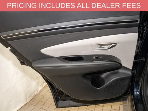 Used 2022 Hyundai Tucson Limited AWD/4WD image 11