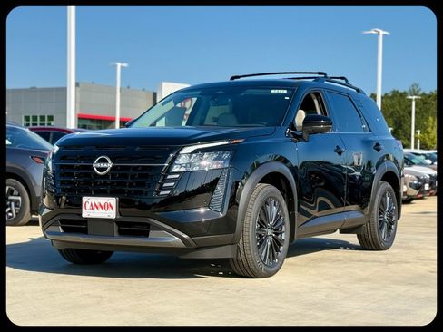 New 2026 Nissan Pathfinder SL AWD/4WD image 3