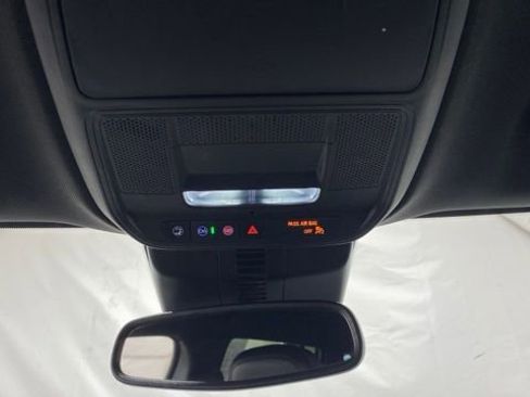 Used 2024 GMC Acadia Elevation image 39