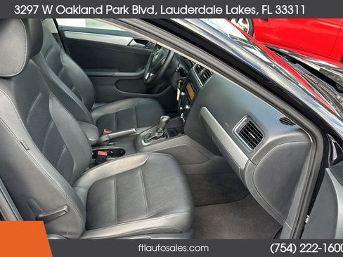Used 2014 Volkswagen Jetta SE image 41