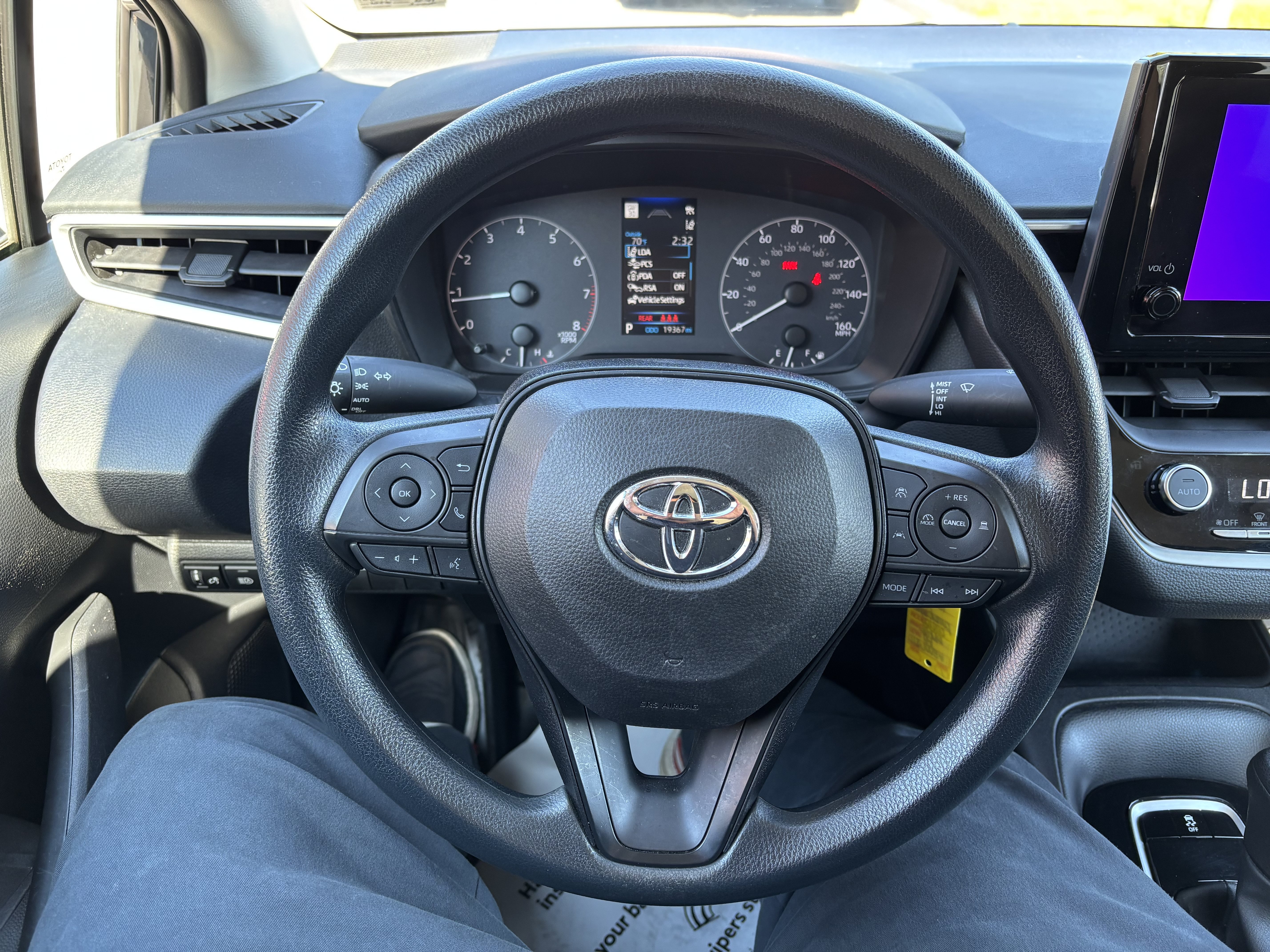 Used 2024 Toyota Corolla LE FWD image 18