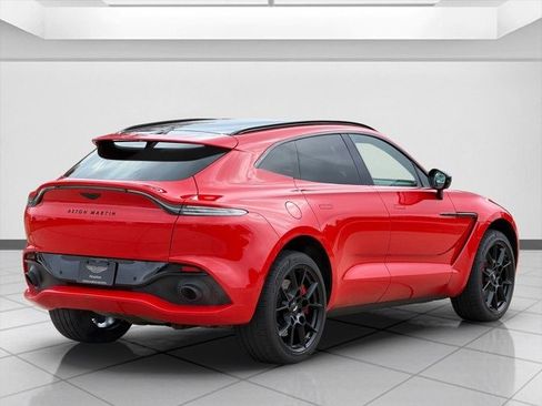 Used 2023 Aston Martin DBX image 10