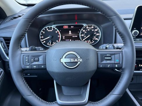 Used 2026 Nissan Rogue SV FWD image 29