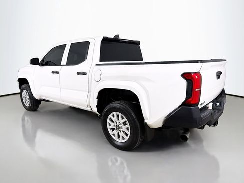 Certified 2024 Toyota Tacoma SR w/ SR Upgrade Package AWD/4WD image 6