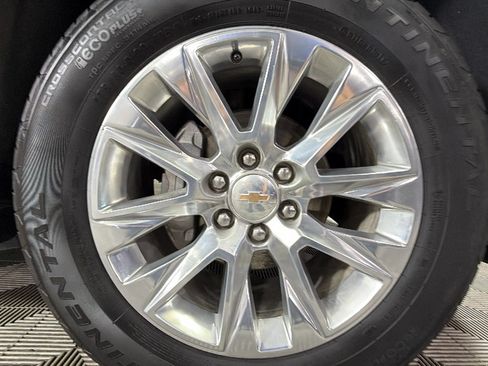 Certified 2025 Chevrolet Suburban Premier AWD/4WD image 39