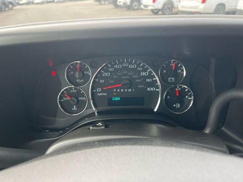 Used 2023 GMC Savana 2500 w/ Driver Convenience Package image 19