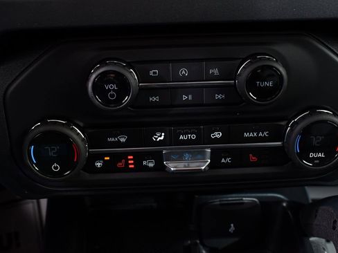 New 2025 Ford Bronco Badlands image 29