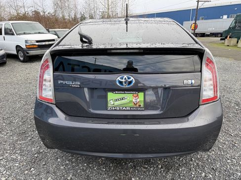Used 2013 Toyota Prius Three image 4