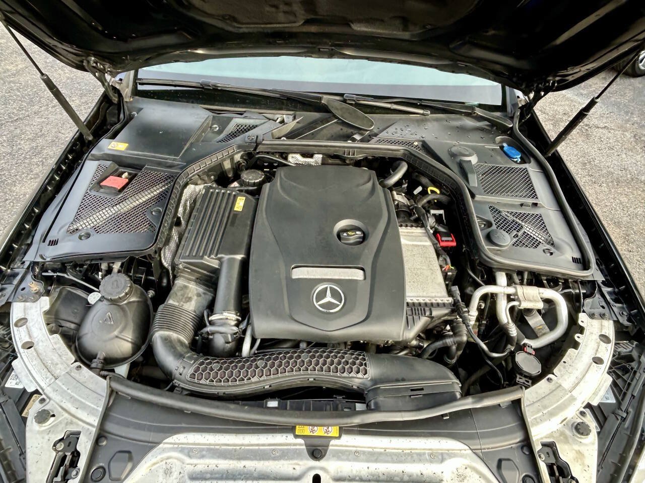 Used 2015 Mercedes-Benz C 300 4MATIC Sedan image 27