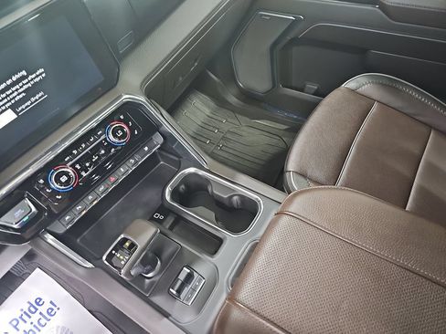 Certified 2024 GMC Sierra 1500 Denali w/ Denali Reserve Package AWD/4WD image 26