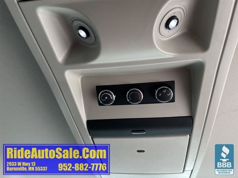Used 2013 Chrysler Town & Country Touring-L w/ Driver Convenience Group FWD image 37