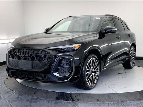 New 2026 Audi SQ5 Prestige AWD/4WD image 1