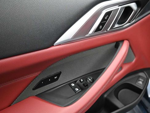 Used 2024 BMW 430i Coupe w/ M Sport Package RWD image 9