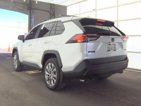 Used 2023 Toyota RAV4 XLE Premium FWD image 4