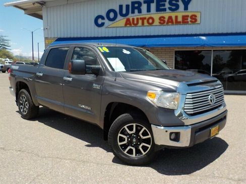 Used 2014 Toyota Tundra Limited w/ Limited Premium Package image 13