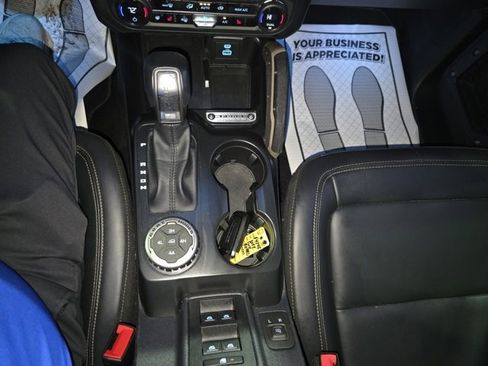 Certified 2025 Ford Bronco Badlands image 21