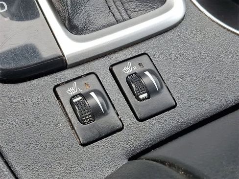 Used 2019 Toyota Highlander XLE image 19