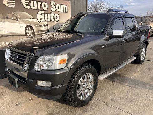 Used 2007 Ford Explorer Sport Trac Limited image 2