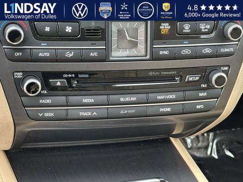 Used 2015 Hyundai Genesis 3.8 w/ Option Group 03 image 17