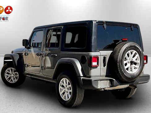 Used 2023 Jeep Wrangler Sport S image 12