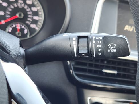 Used 2019 Kia Optima LX image 21