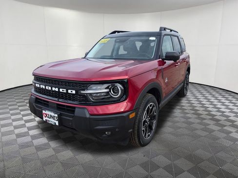 New 2025 Ford Bronco Sport Outer Banks w/ Outer Banks Tech Package+ AWD/4WD image 3