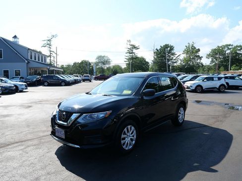 Used 2018 Nissan Rogue S AWD/4WD image 1