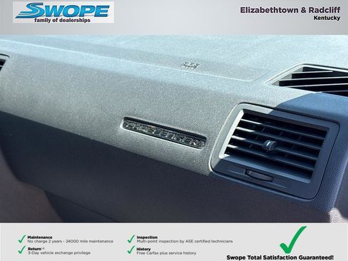 Used 2013 Dodge Challenger R/T image 19