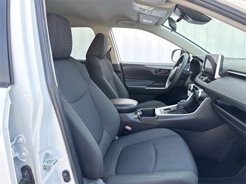 Used 2024 Toyota RAV4 LE image 28