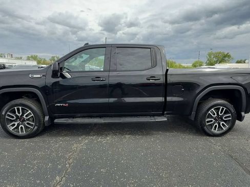Used 2023 GMC Sierra 1500 AT4 w/ AT4 Preferred Package AWD/4WD image 5