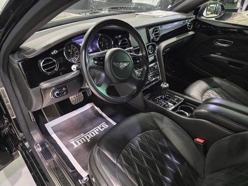 Used 2017 Bentley Mulsanne RWD image 38