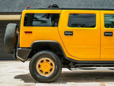 Used 2003 HUMMER H2 w/ Preferred Equipment Group image 10