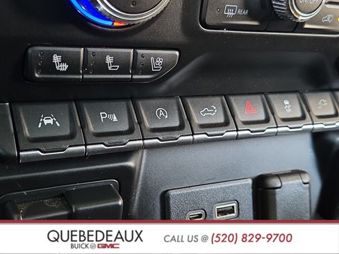 Used 2021 GMC Sierra 1500 AT4 w/ AT4 Premium Package AWD/4WD image 19