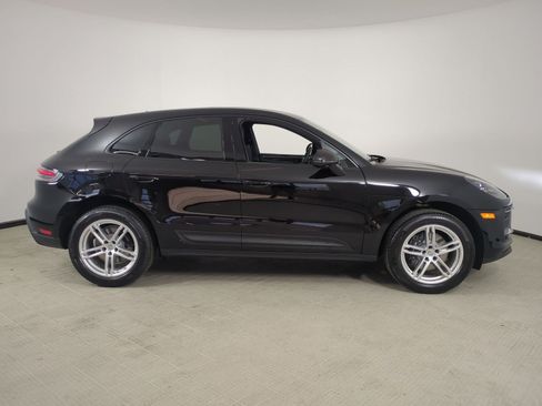 New 2026 Porsche Macan AWD/4WD image 8