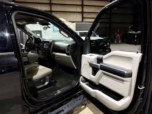 Used 2019 Ford F150 XLT AWD/4WD image 24