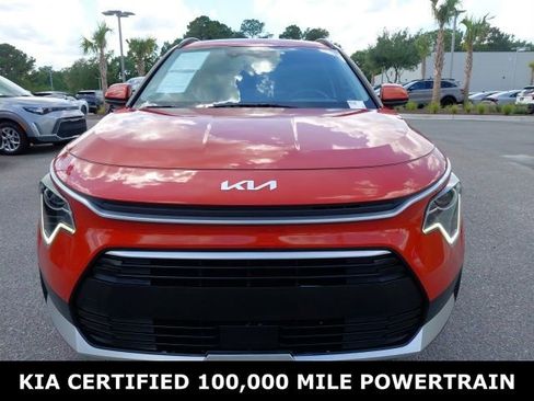Certified 2023 Kia Niro EX FWD image 2