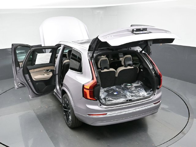 New 2026 Volvo XC90 B6 Plus w/ Protection Package Premier AWD/4WD image 52