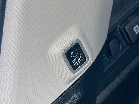 Used 2023 Jeep Grand Cherokee Limited w/ Trailer Tow Prep Group (B) image 29