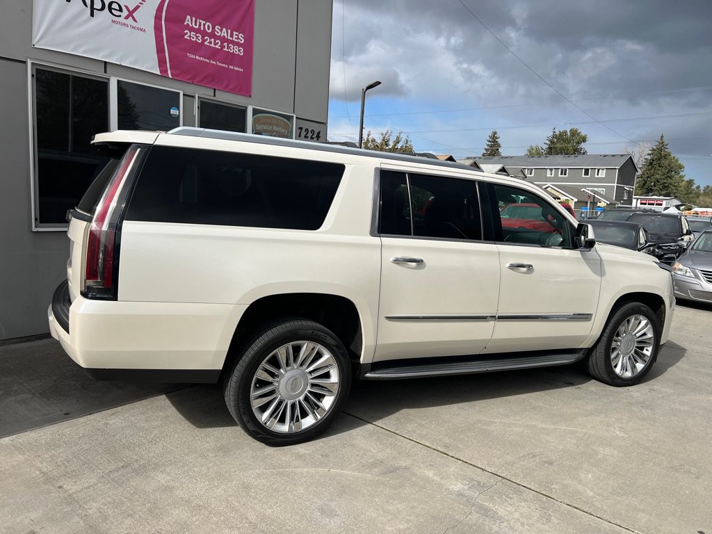 Used 2015 Cadillac Escalade ESV Platinum AWD/4WD image 8