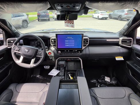 New 2026 Toyota Tundra Platinum AWD/4WD image 19