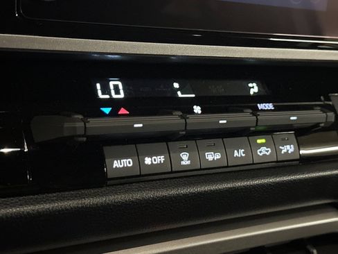 New 2026 Toyota Tundra SR5 w/ SR5 Convenience Package RWD image 22