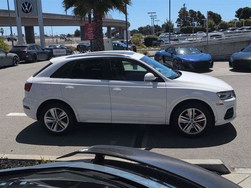 Used 2017 Audi Q3 2.0T Premium AWD/4WD image 5